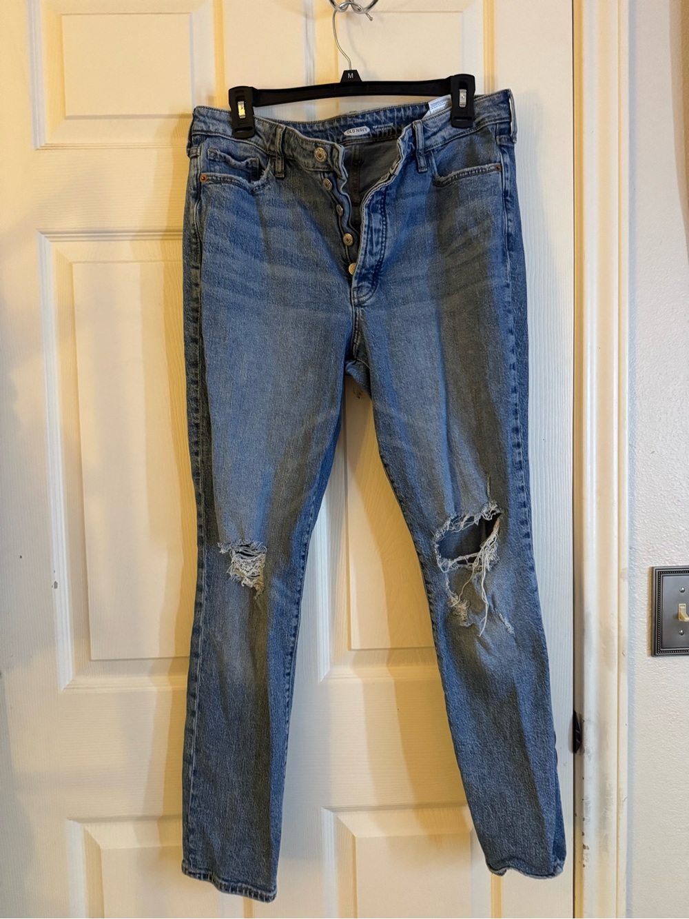 Old Navy Light Blue Distressed Straight-Leg Jeans